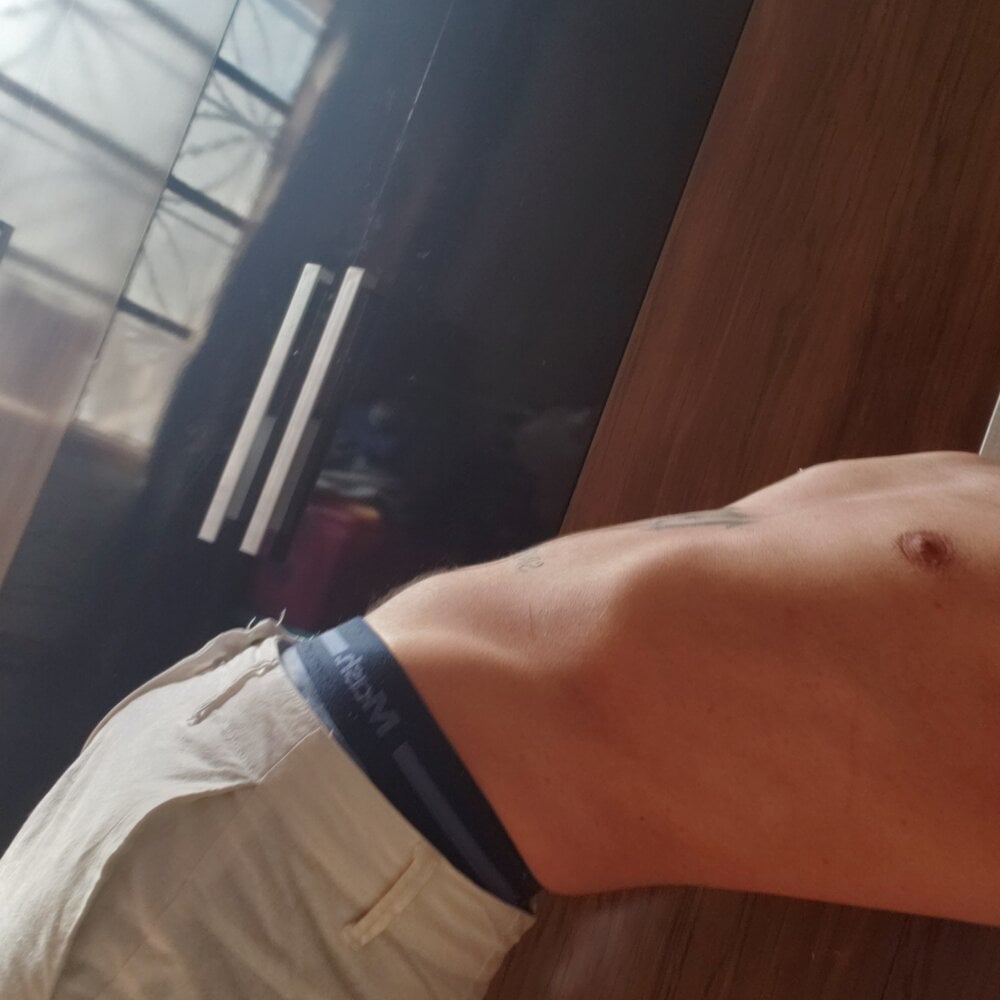 lyyycasz from stripchat