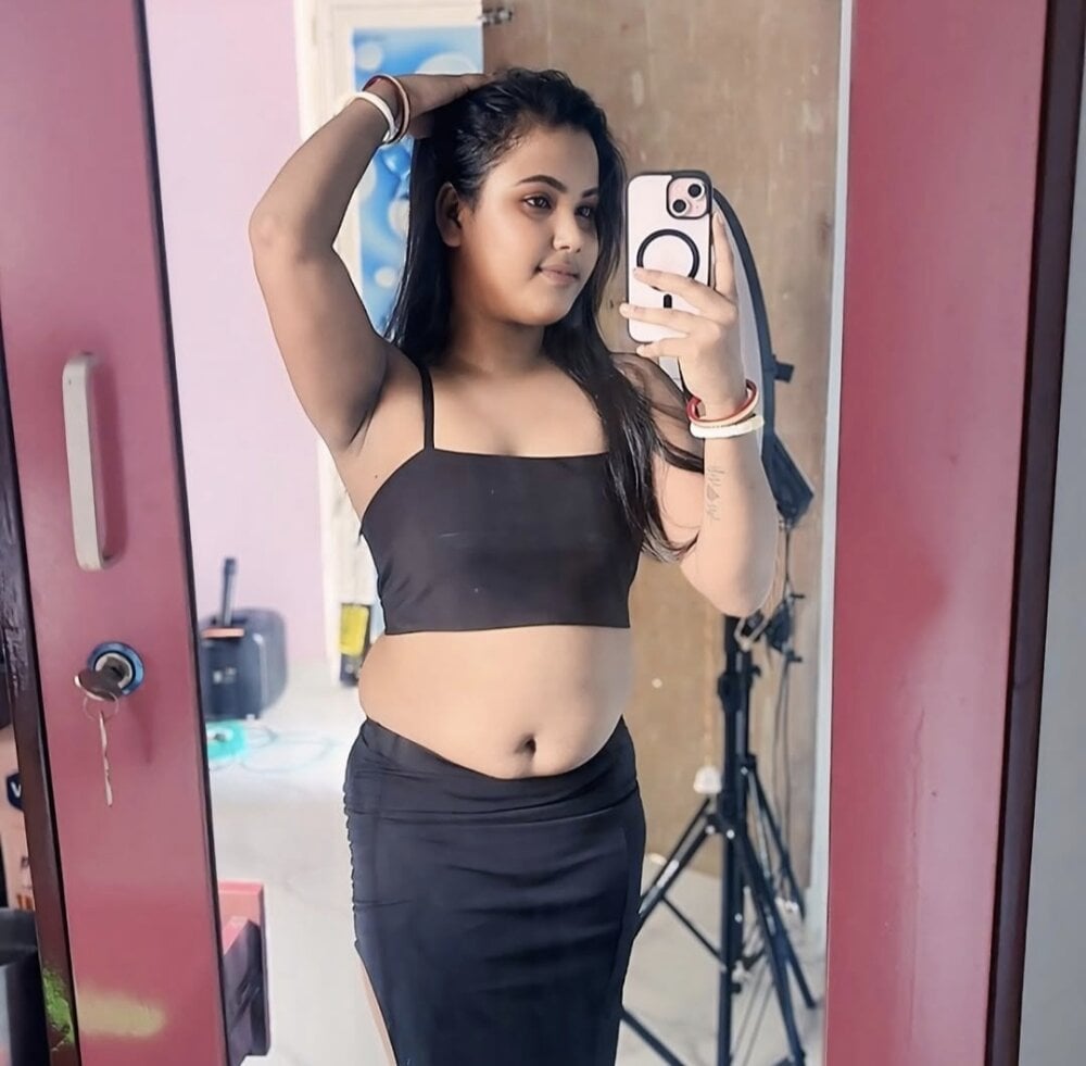Horney_couple_4's Offline XXX Chat