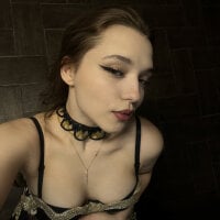 monica_christie's Offline Chat Room