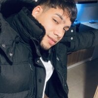 Javier_2810's webcam live show