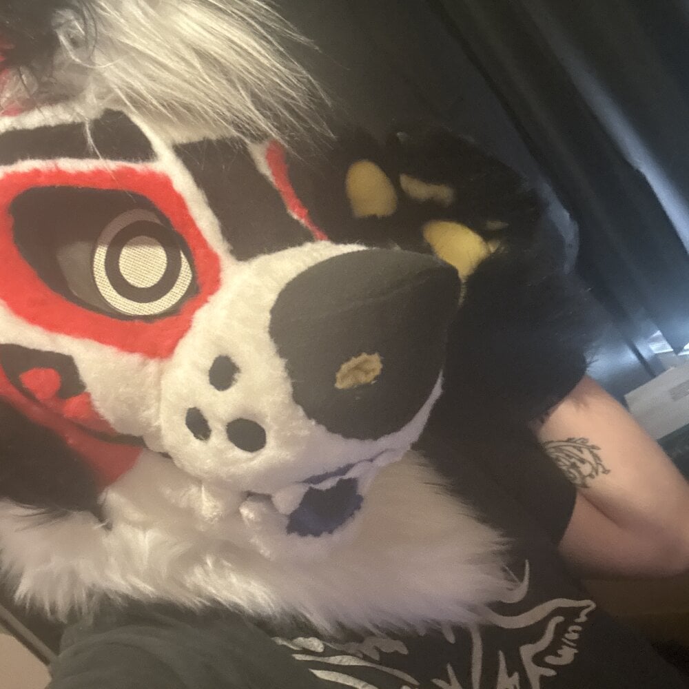 thathairyfurry from stripchat