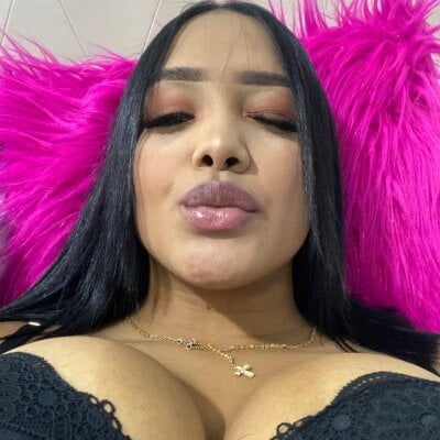 elivecams.com AliceReey livesex profile in ethnicityebony cams