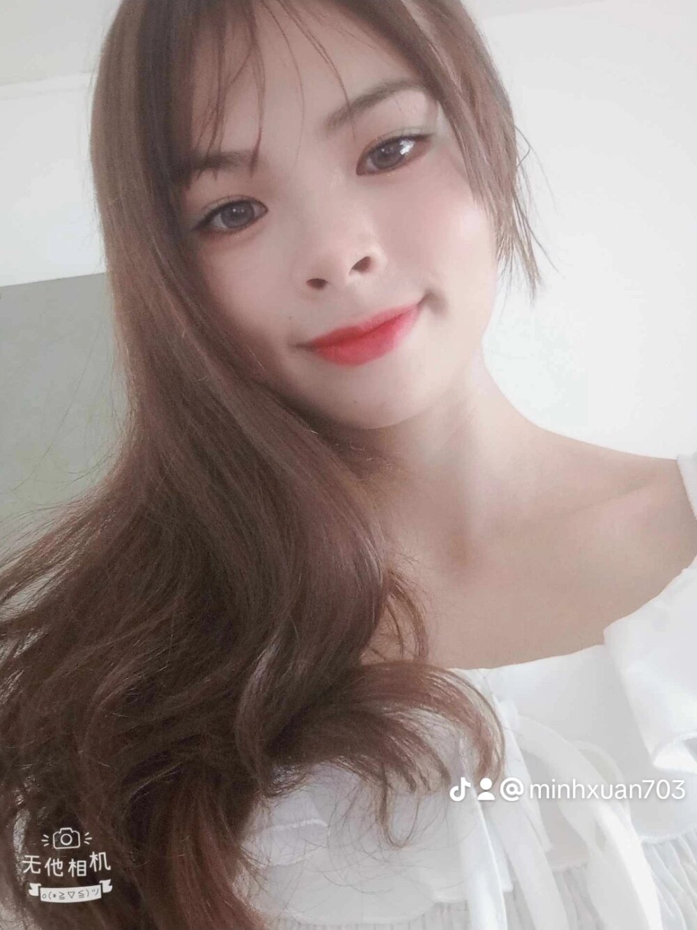 elivecams.com quynhquynh_ livesex profile in i-dont-cam-here-much-anymore-but-i-will-pop-on-at-random-times cams