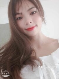 quynhquynh_'s webcam live show