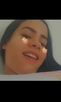 Brunettecamila's Offline Chat Room