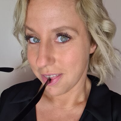 GermanMilf-Maria - romantic white