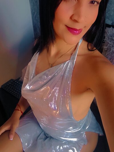 Mila_cams1_ - black hair young