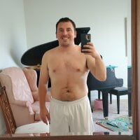 chubbydilf1988notgayorbi's webcam live show