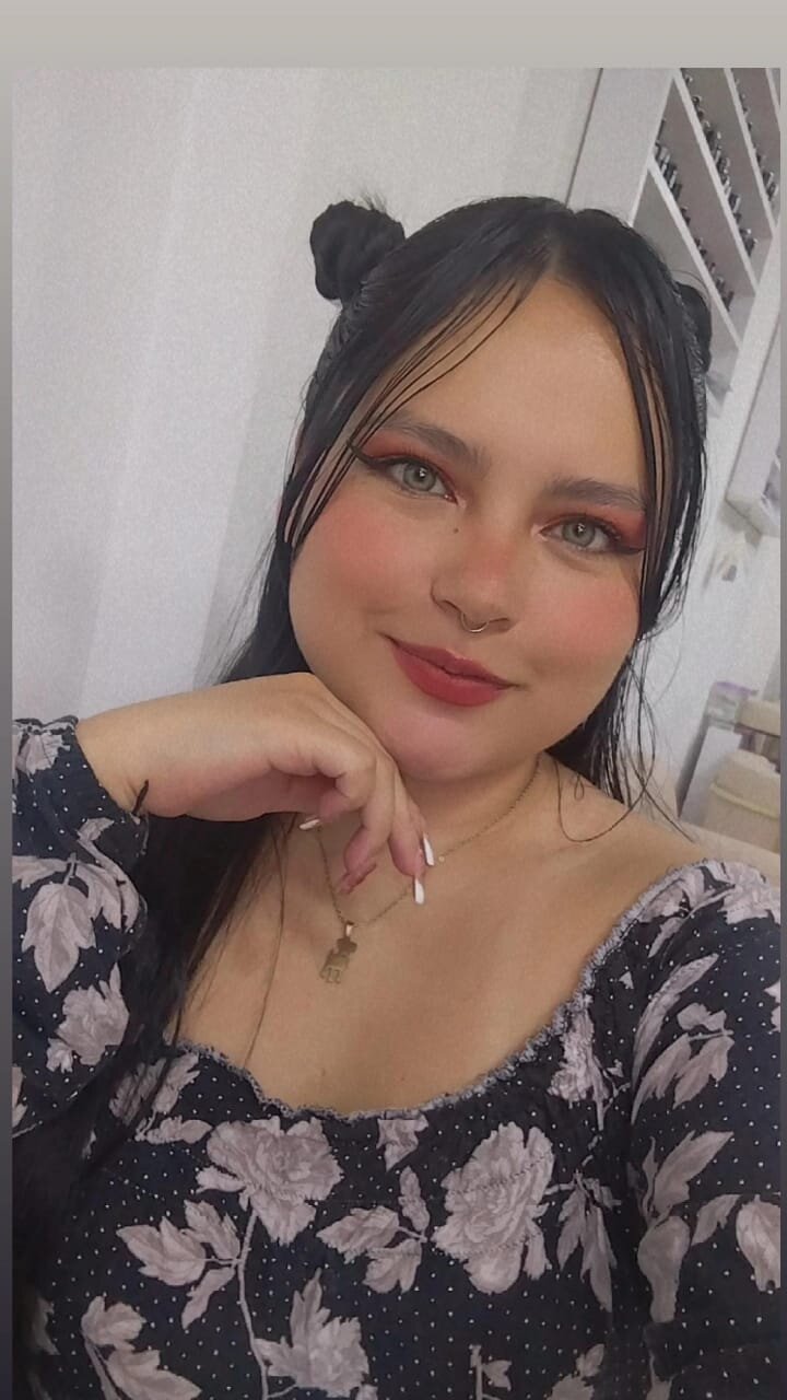 Mia_1-6