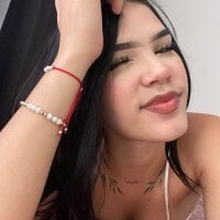 beautiful_strength_ggh's webcam live show