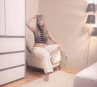 Love-Mina's webcam live show