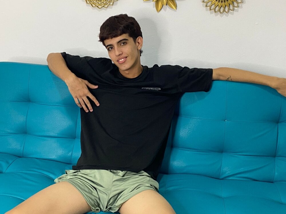 hot_boys_latin from stripchat