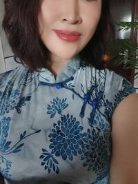 lilyping's webcam live show