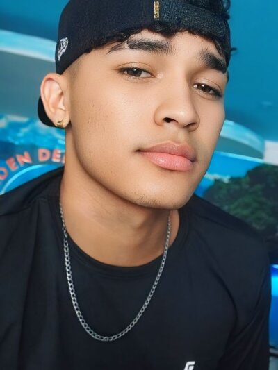 james_curly_2 from stripchat