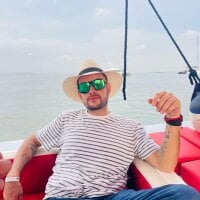 holegape's webcam live show