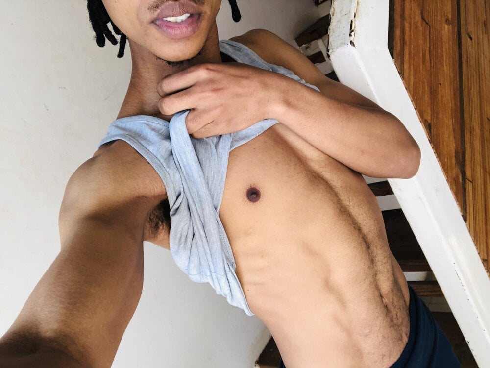 tristenmiles: офлайн-секс-чат