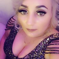 crystal_iris' Offline Chat Room