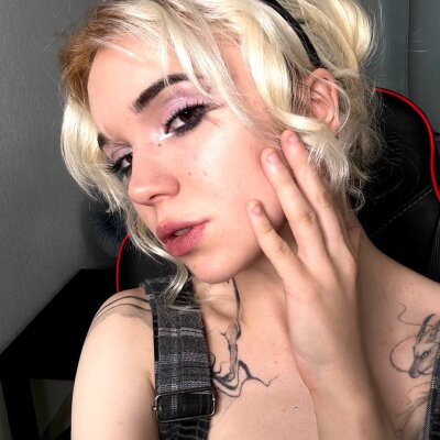 Mia__Little