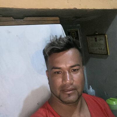 leonelsaltos33 from stripchat