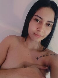 AnaisOwen offline chatrum