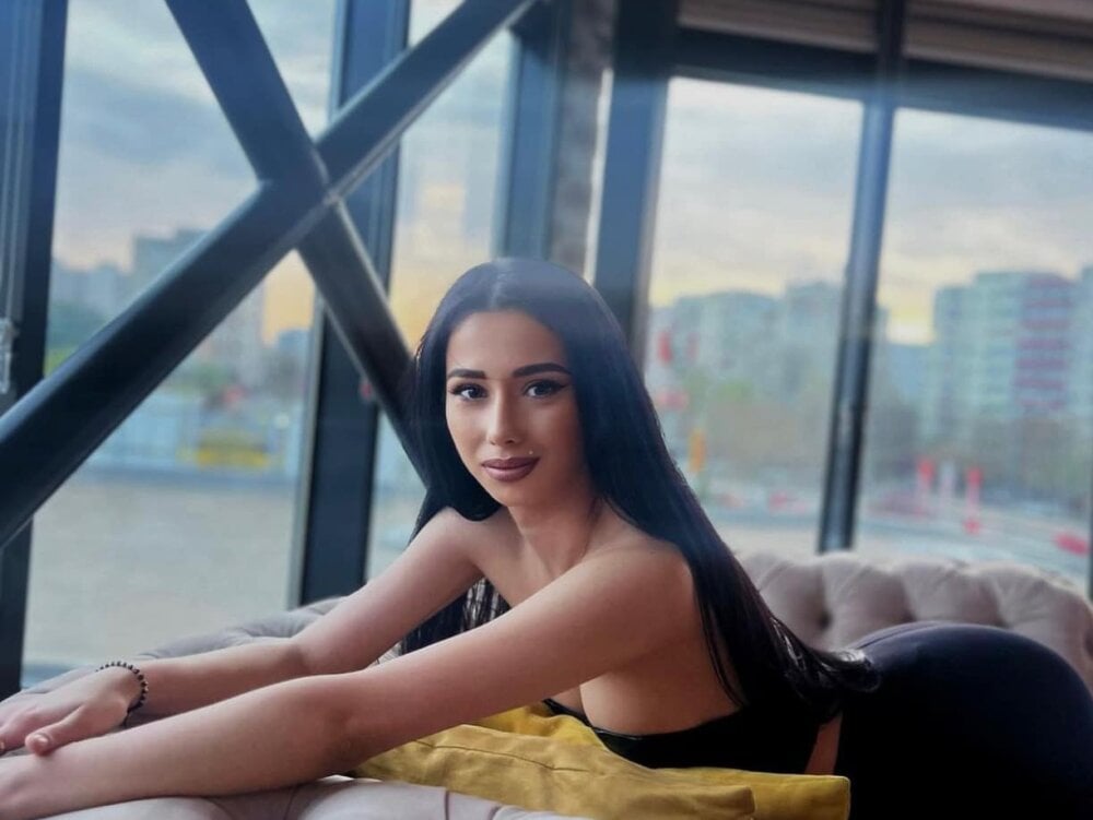 livestrip-joy.com rebbeccaray livesex profile in bisexual cams