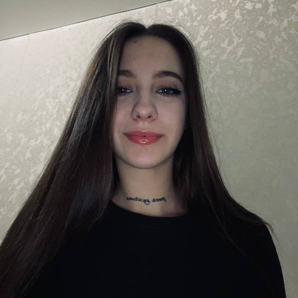 Little_cherryy__ live cam model at StripChat