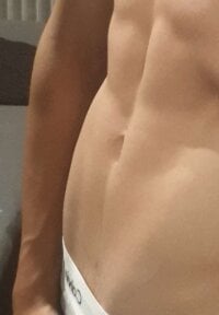 20cmyoungcock's webcam live show