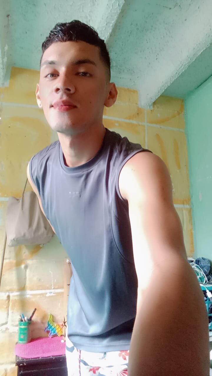 noha_skinny_boy