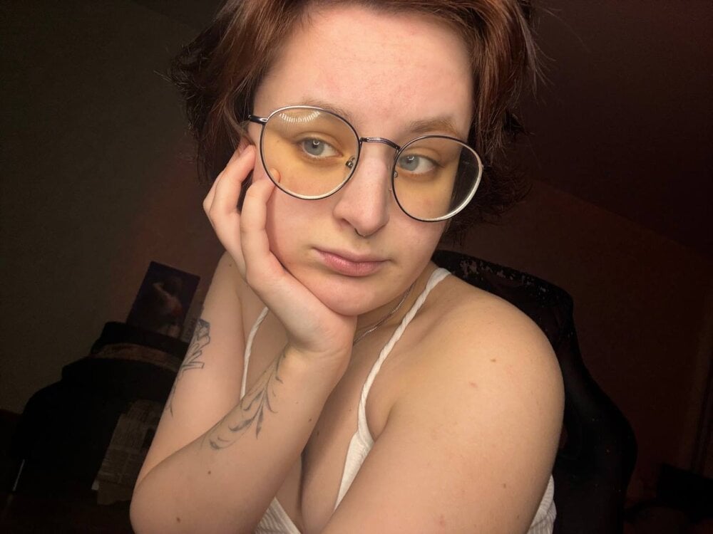 sonya_mikki from stripchat