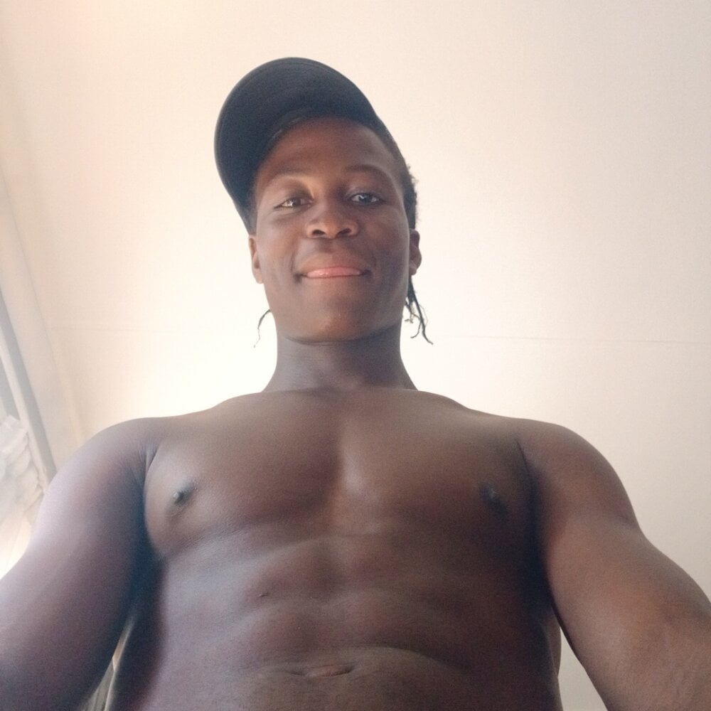 juicy_playa from stripchat