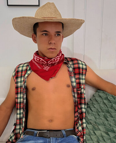 michaelcourse from stripchat