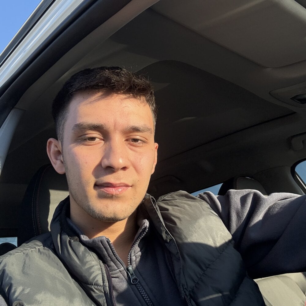 Yucel_9595's Offline XXX Chat