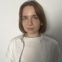 MaudAxley's Offline Chat Room