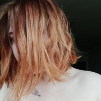 Ellie_Gibb's Offline Chat Room