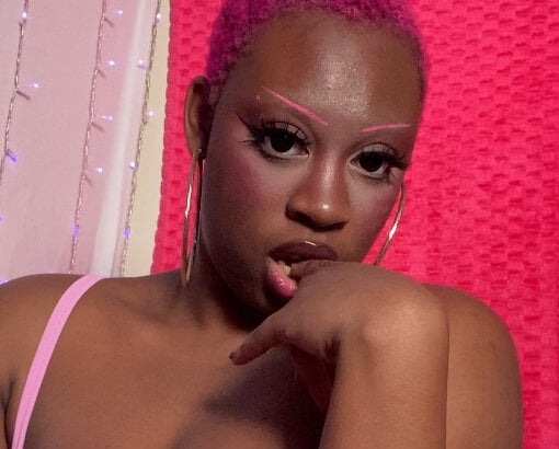 dejaislovely live cam model at StripChat