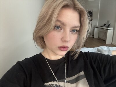 OpheliaRitz - Girl 