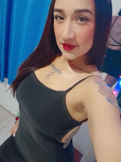 soy_angie - leather