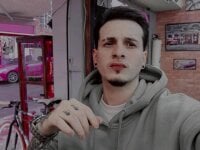 KingMike20's Offline Chat Room