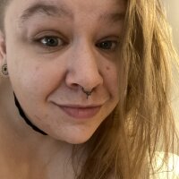 TankGirlzz's Offline Chat Room