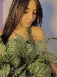 NailaIsa's webcam live show