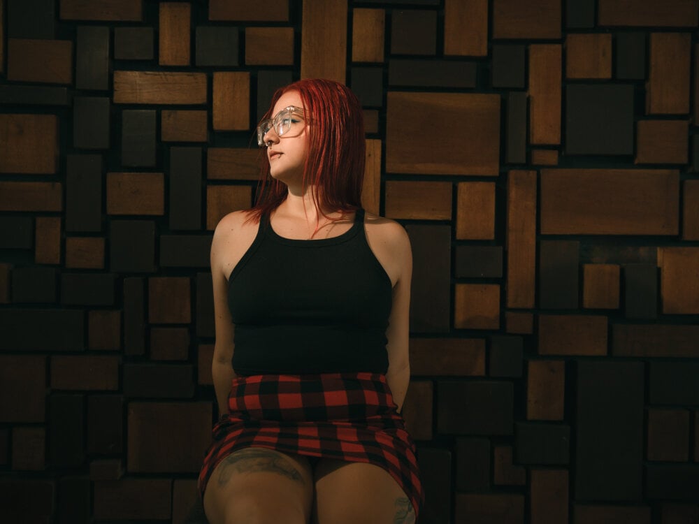 eloa_shadow_ webcam profile - Caymanian