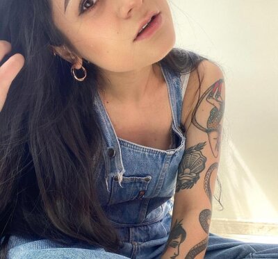 guccipussyy 🚳 free naked chat