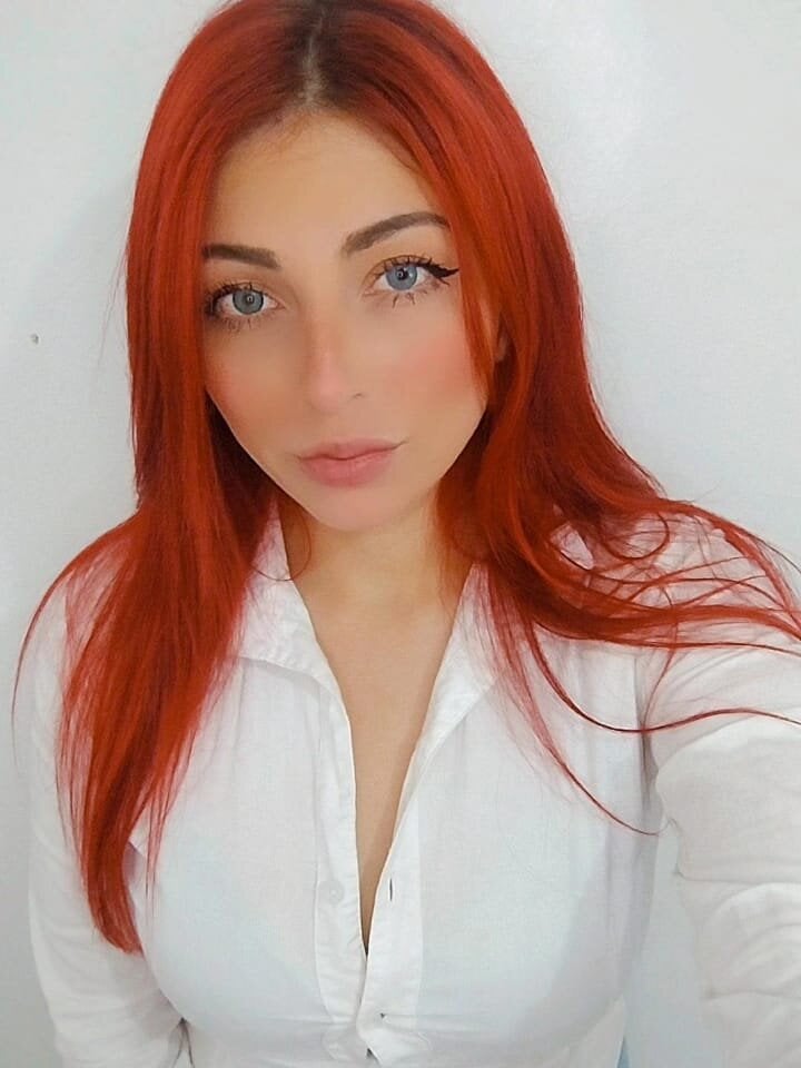 clara_sofiars webcam profile - ???