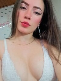 antonella3_ch's Offline Chat Room