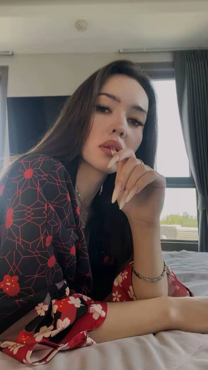 AliceeBoom