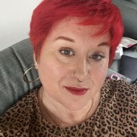 BustyRedxx's Live XXX Chat