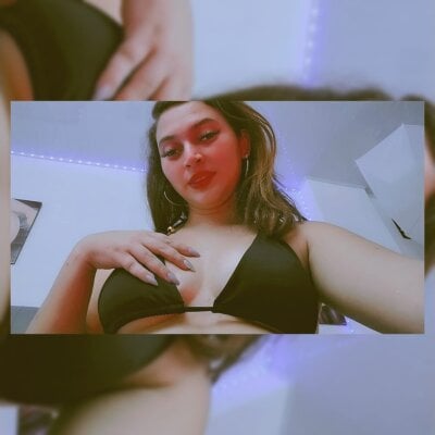 carolina_vic from stripchat