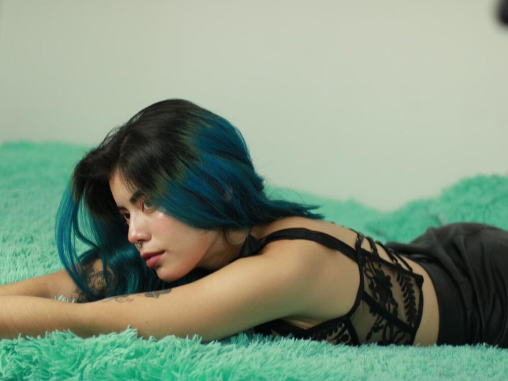 Live sex webcam photo for BlueRouse #290305549