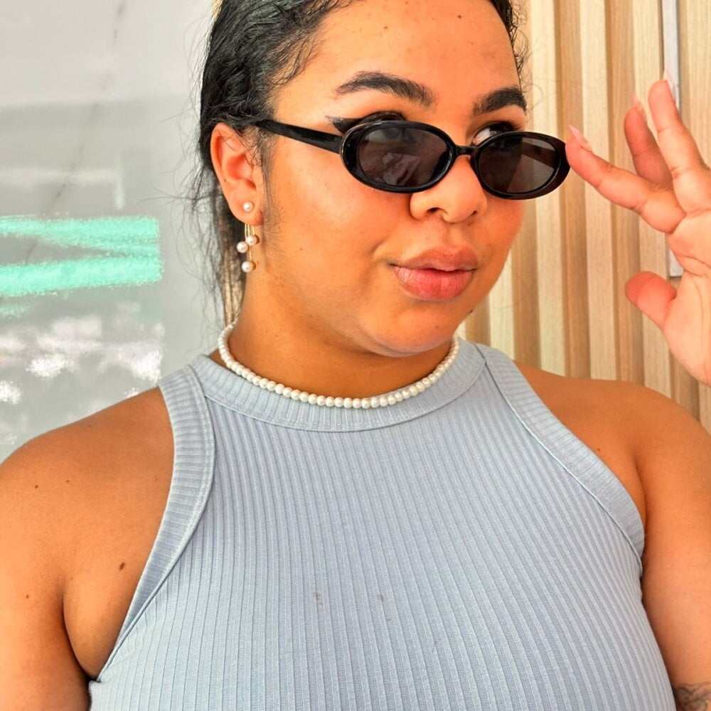 Live sex webcam photo for memphiswilliam #289980650