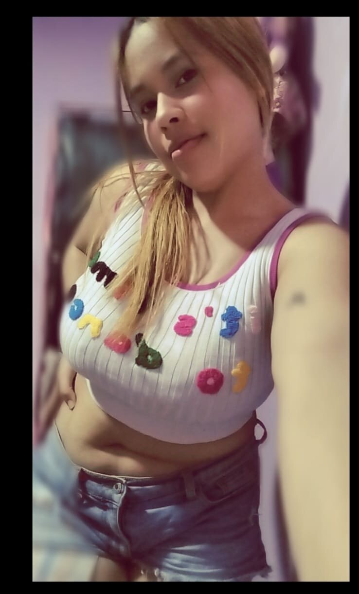 Naomi_horny_latin23